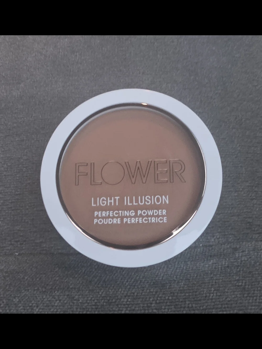FLOWER Light Illusion Perfecting Powder — Sable 0.28oz BNIB Discontinued